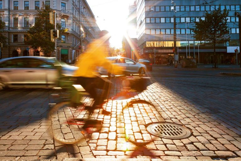 reimagining-urban-mobility1_gal_cor-dassault-compass-mag