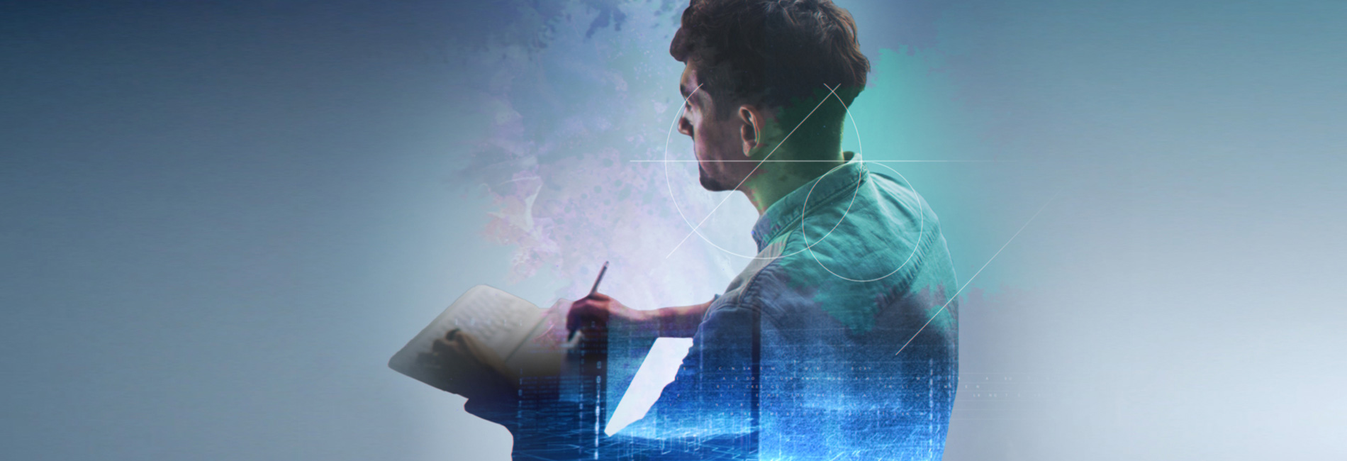 Person using mobile device > Connected Industry > Dassault Systèmes®