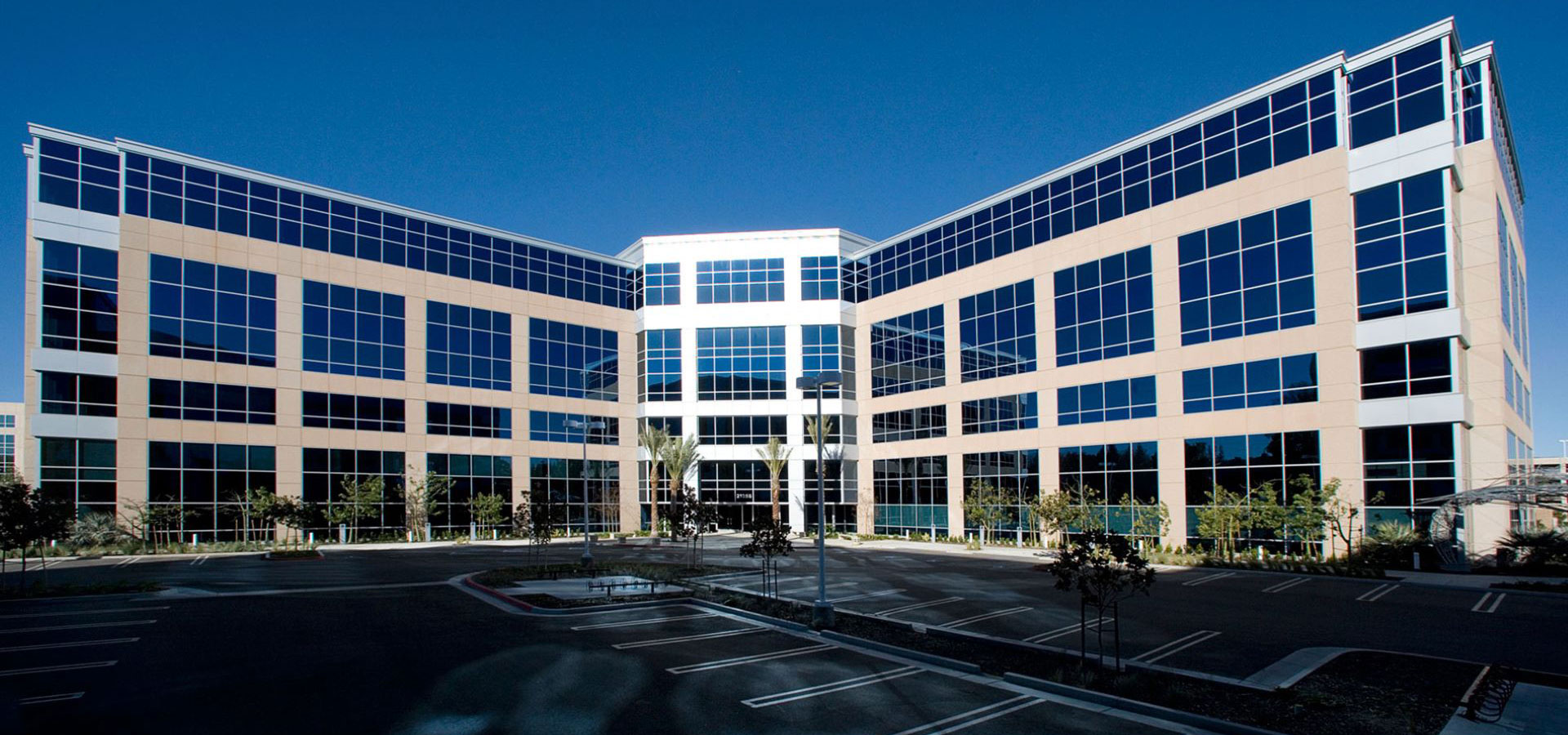 3DS Woodland Hills > Dassault Systèmes