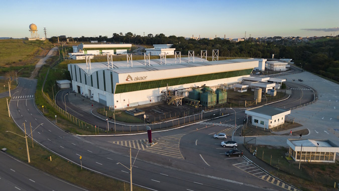 Akaer - engineering excellence - Dassault Systemes