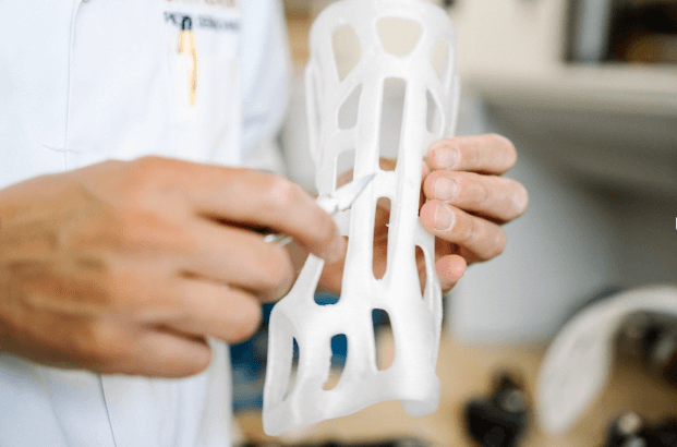 AI-designed surgical implant mesh created with the 3DEXPERIENCE platform for personalized patient outcomes