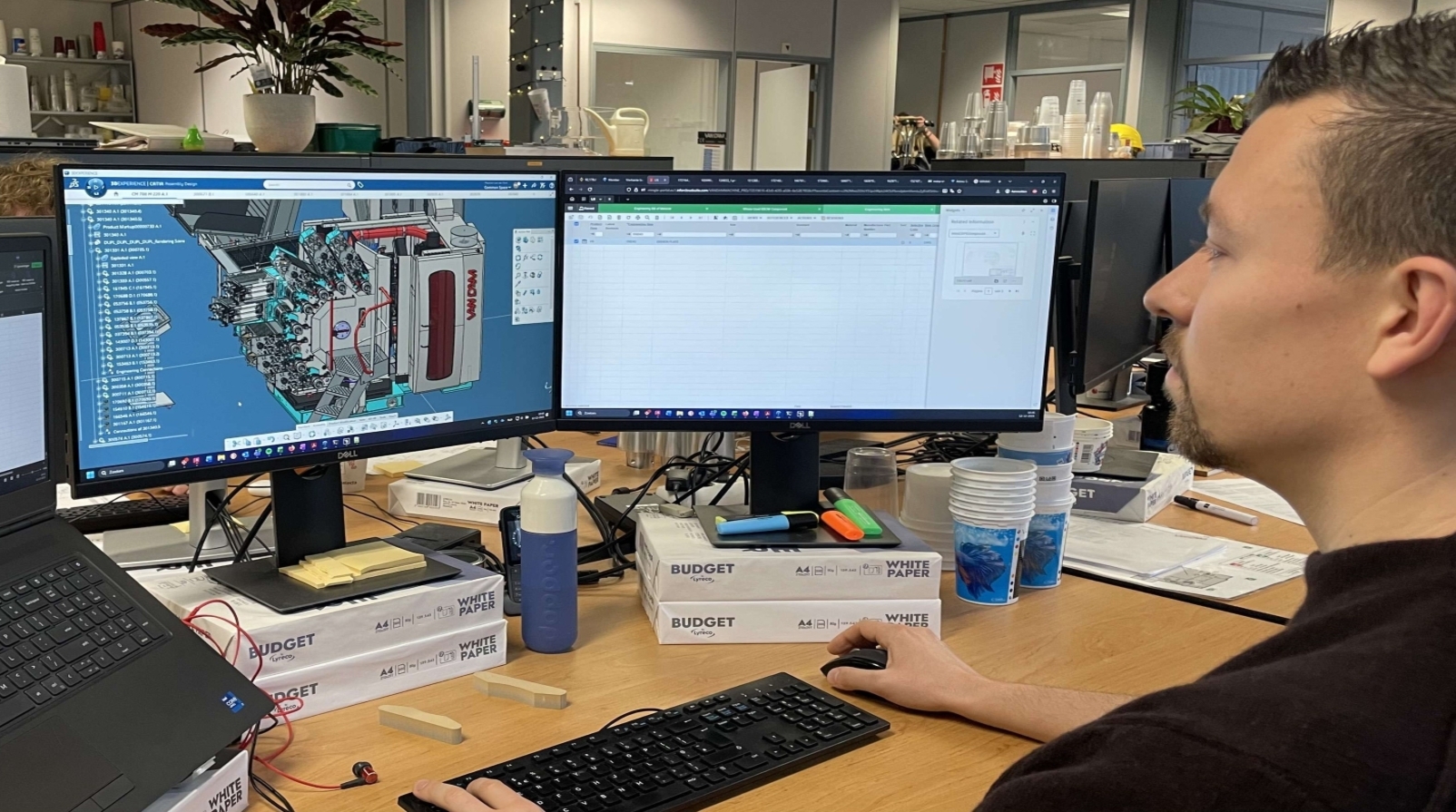 Van Dam Machine engineer designing printing cup machine on 3DEXPERIENCE > Dassault Systemes