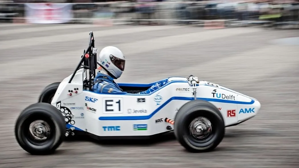 Delft University of Technology Racing
