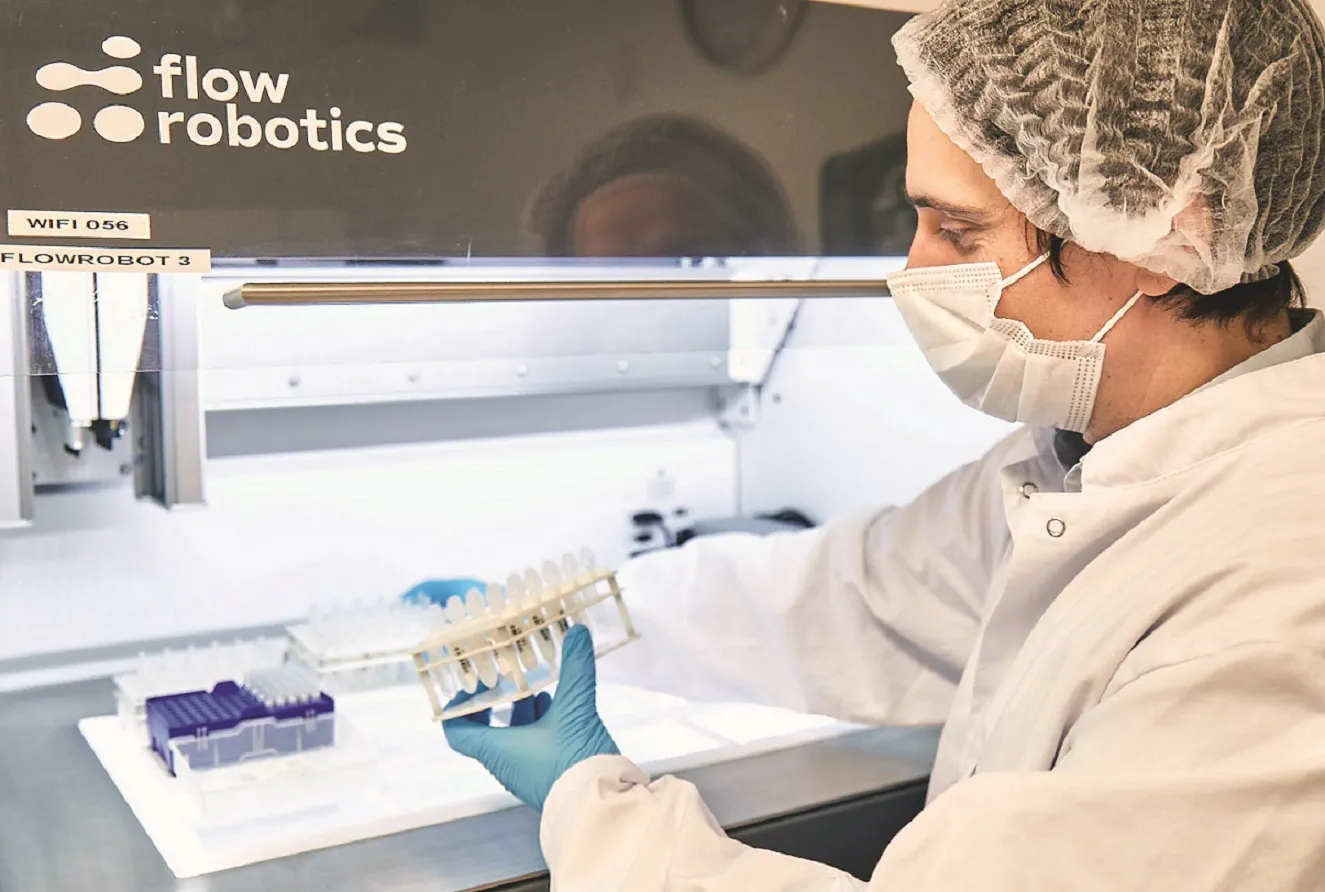 Flow Robotics-robot-lab