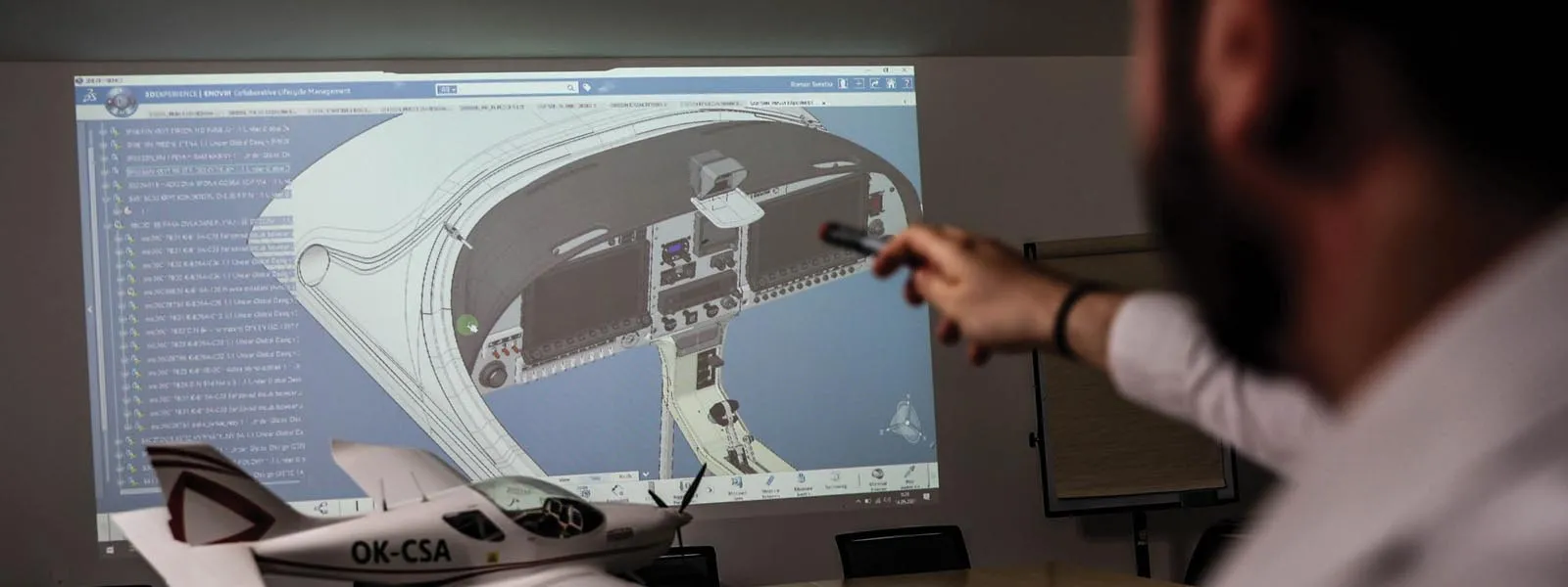 Czech Aircraft Group-aircraft-software screen