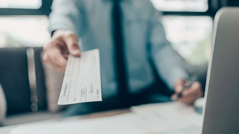 Salary mechanical engineer  > Dassault Systèmes