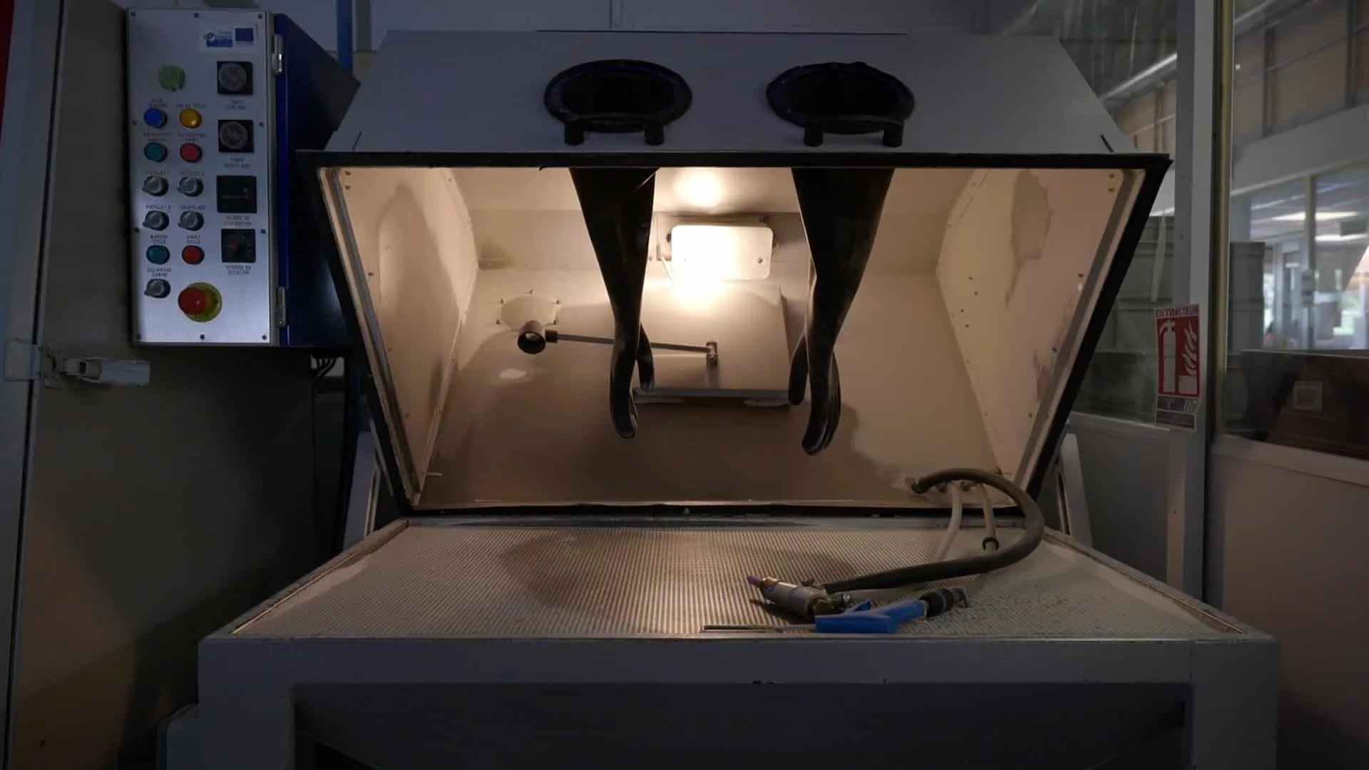 Inside a 3D Printing SLS machine - 3DEXPERIENCE Make