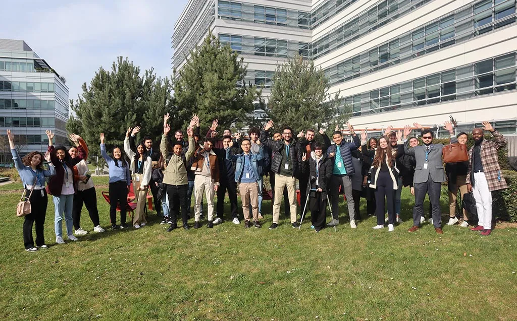 Карьерные возможности: введение в должность > Dassault Systèmes