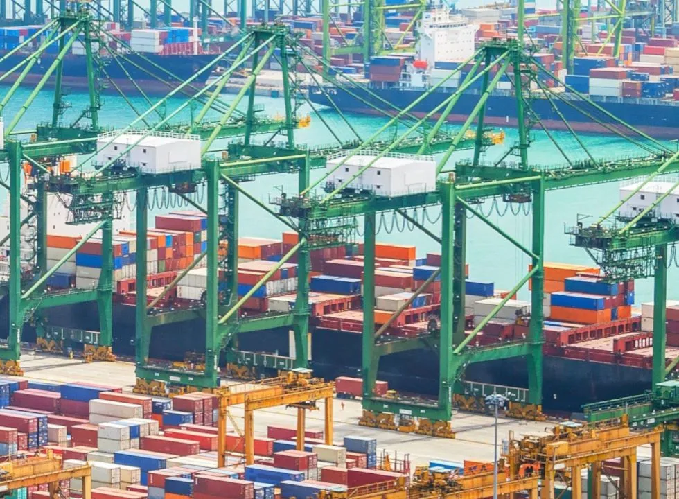 Simulation tools for marine and offshore industries by Dassault Systèmes, showcasing the development of resilient ports