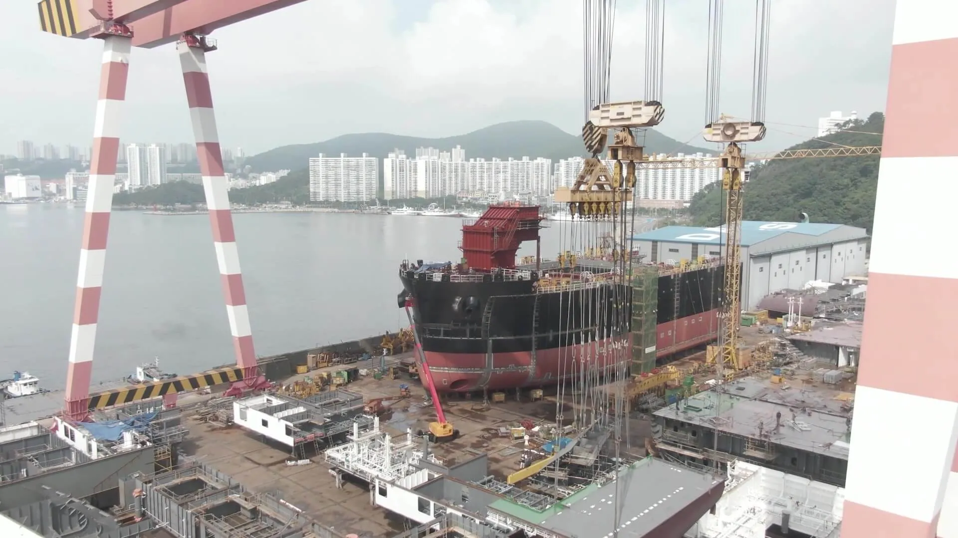 Aerial work platform by Soosan Cebotics > Dassault Systemes