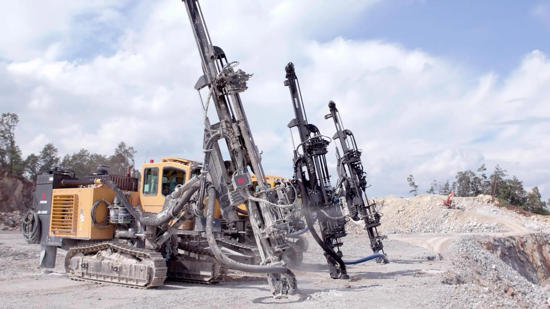 Soosan Cebotics hydraulic drill showcased, highlighting smart construction machinery and innovation with Dassault Systèmes