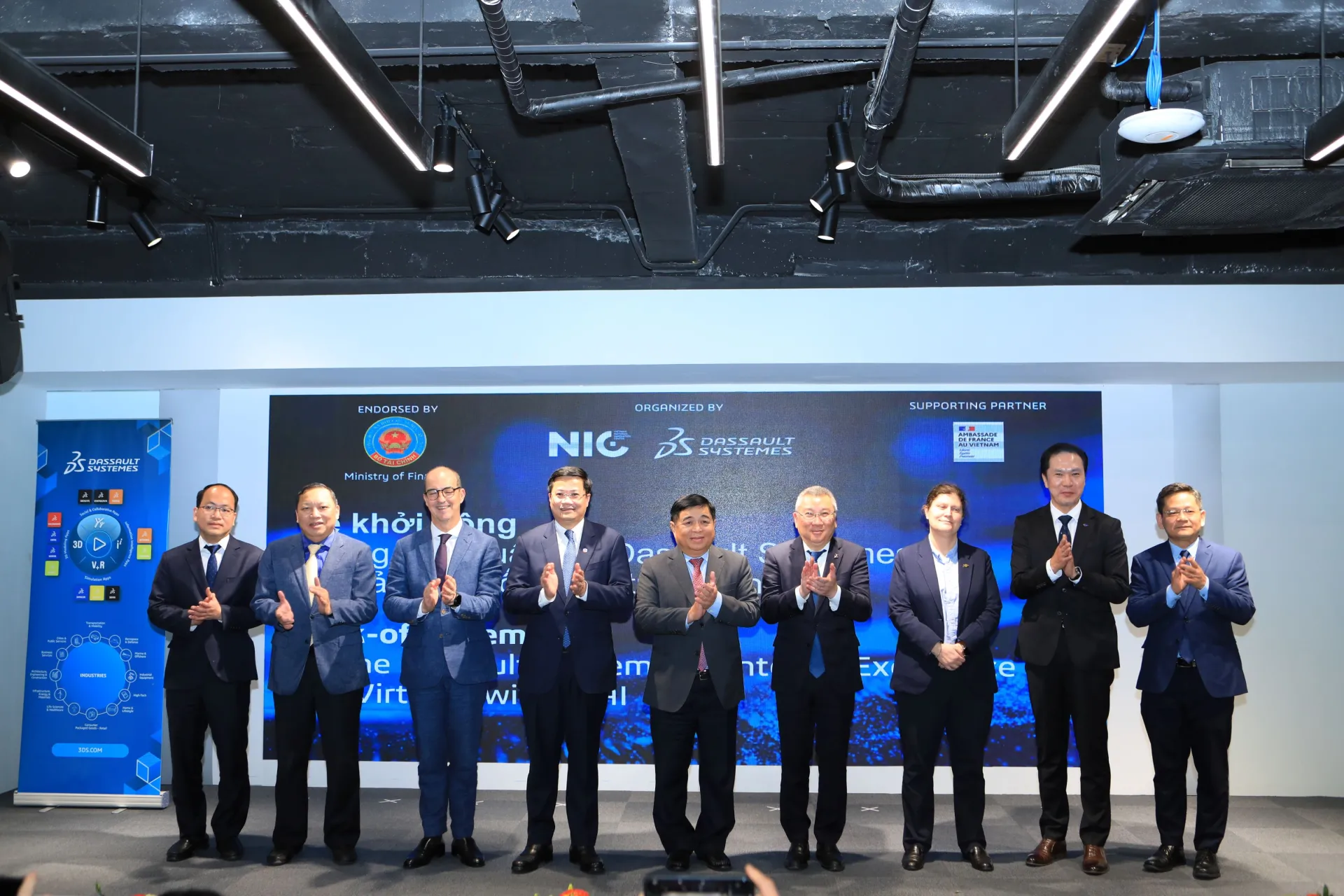Dassault Systèmes Launches Virtual Twin & AI CoE and Industry Solutions Lab at National Innovation Center to Advance Vietnam’s High-Tech Innovation