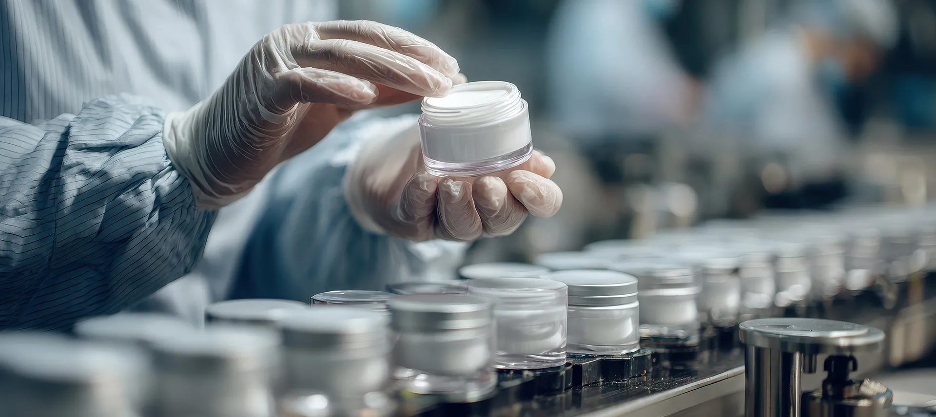 Personal Care Product Manufacturing > Hero Banner > Dassault Systèmes®