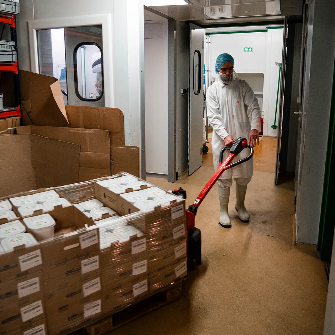 Managing supplier invoices