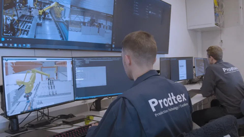 Prodtex engineer working on the 3DEXPERIENCE platform to simulate Everton Stadium's façade installation.