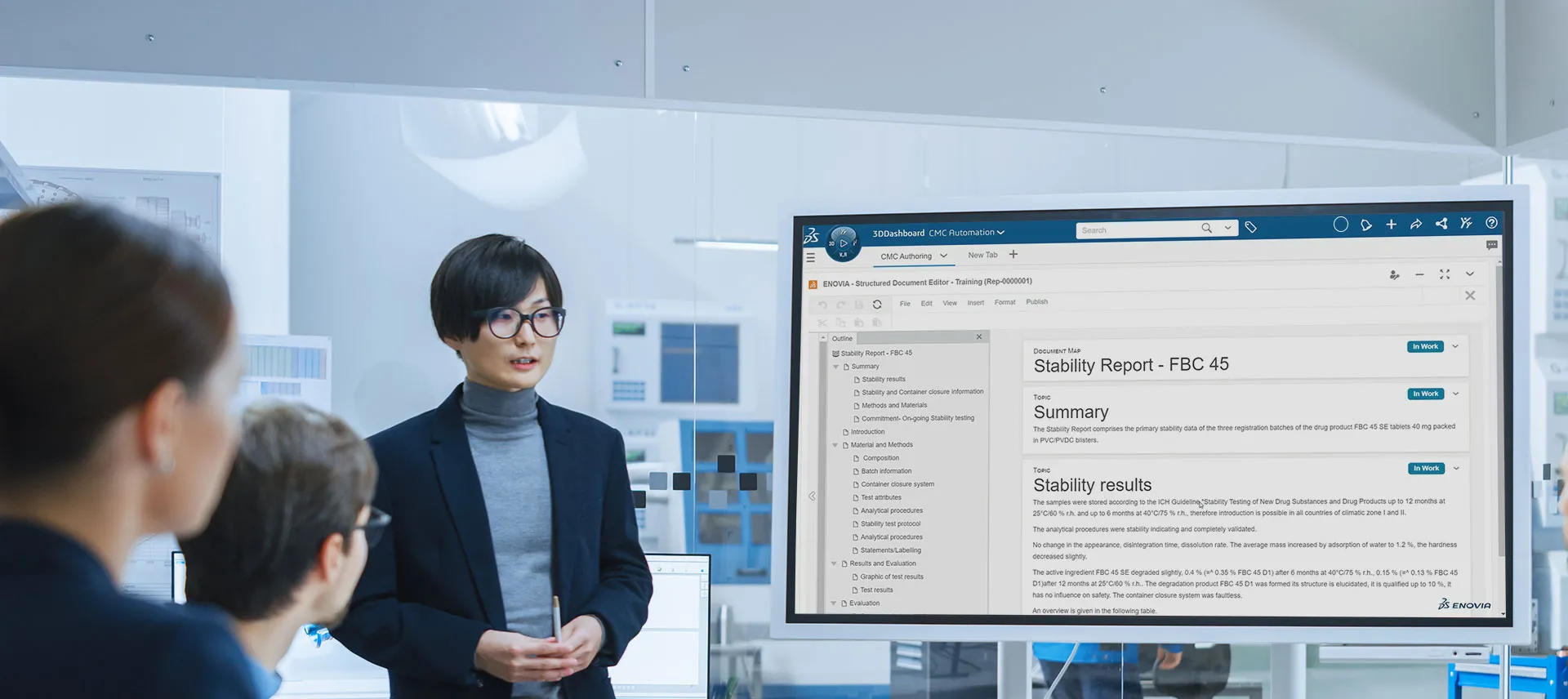 Stakeholder explaining importance of documentmanagement in PLM