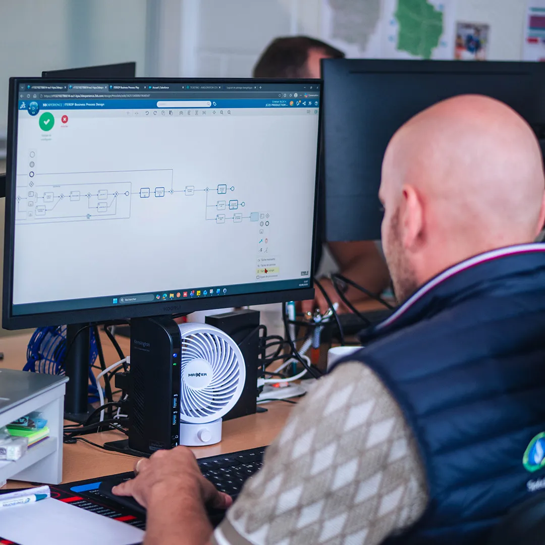 Esteban Bloch, IT and systems manager, designs and refines Enerbioflex's processes based on what teams need on the ground.