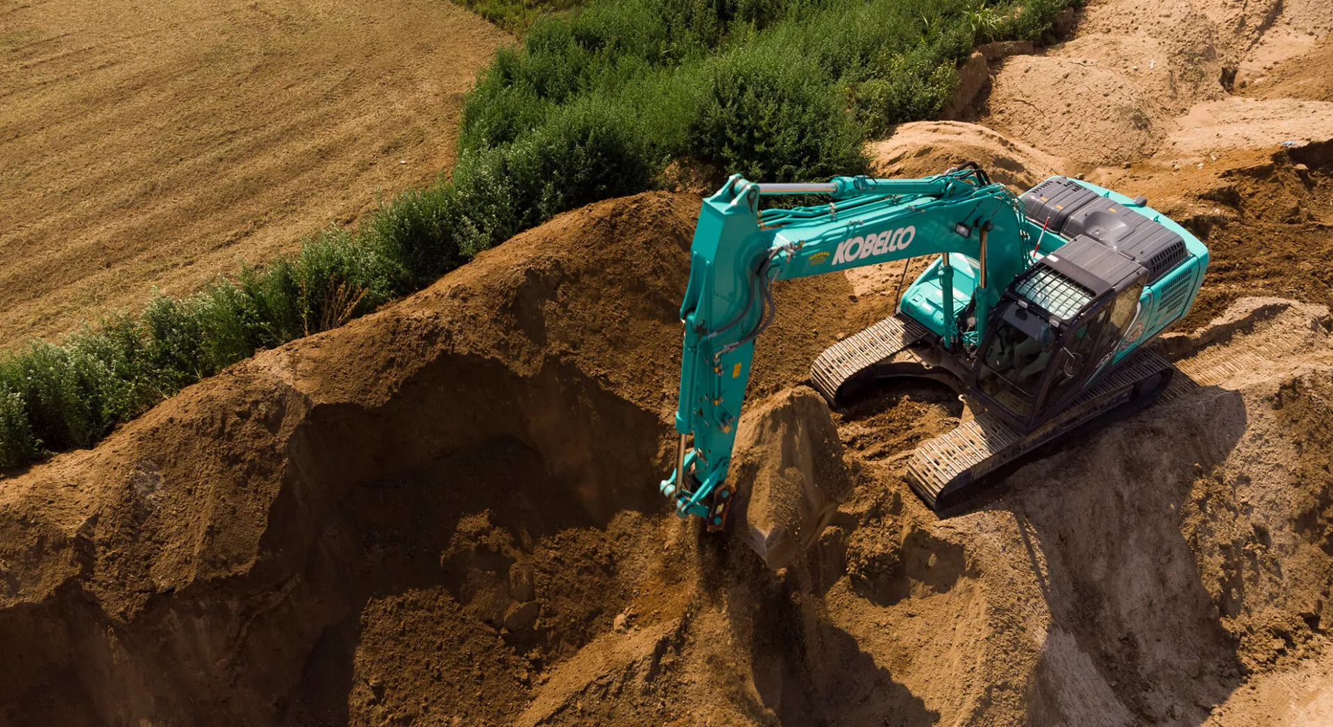 banner > Kobelco Construction Machinery > Dassault Systemes