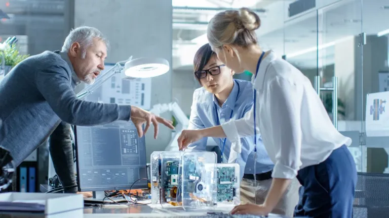 SOLIDWORKS 6 fewer errors when working concurrently.jpg | CAD/CAM Programmiersoftware für CNC Maschinen und Industrieroboter