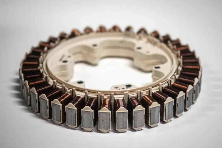 Manatee for Electrical Engineers - SIMULIA > Dassault Systèmes