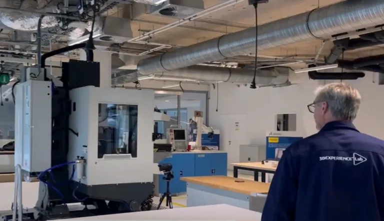 Presentation of Fablab, makerspace for startups accelerated by the 3DEXPERIENCE Lab