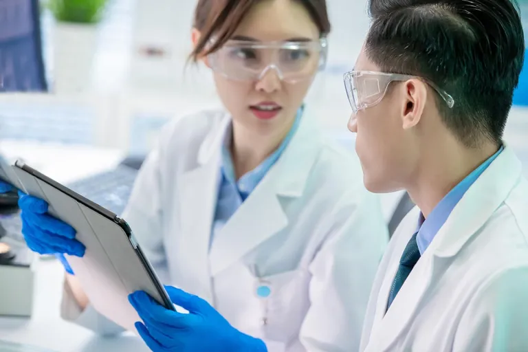 Illustration of BIOVIA's Virtual Twin Experiences for Drug Discovery, showcasing AI and simulation in life sciences