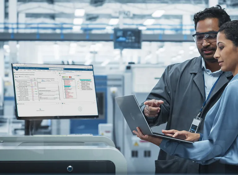 Team collaborating on requirements management using ENOVIA on the 3DEXPERIENCE platform