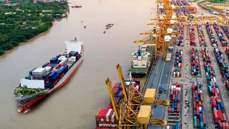 Visibility Across the Supply Network > Dassault Systèmes®