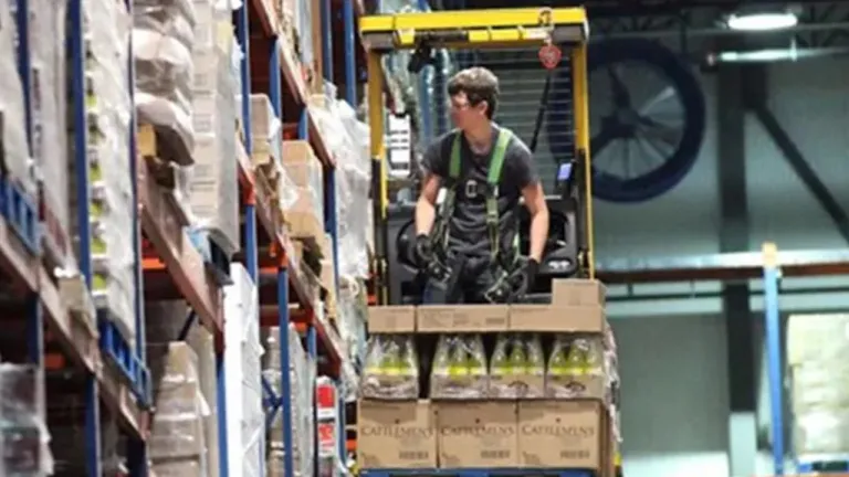 Mastering Complexity With an Agile Supply Chain > Dassault Systèmes®