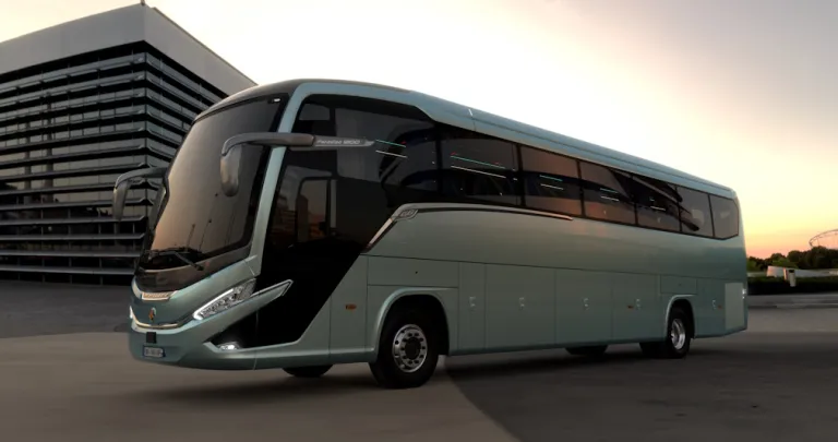 Marcopolo Classe III bus driving on a highway, showcasing sleek design and modern transport engineering. > Dassault Systemes