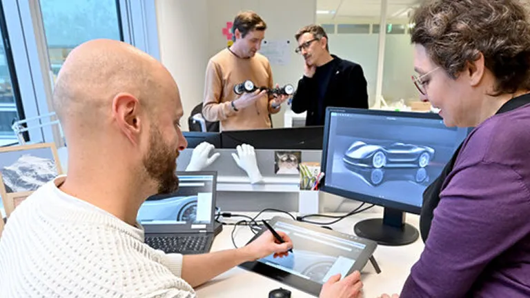 Aerodynamic simulation of a 1/10 remote-controlled vehicle using the 3DEXPERIENCE platform for vehicle innovation.