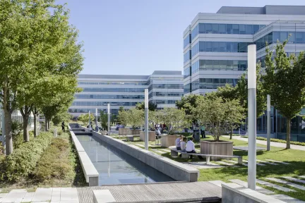 3DS Paris Campus - A Collaborative Platform > Dassault Systèmes®