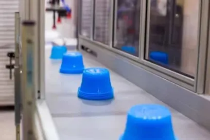vacuum molding process injection molding service