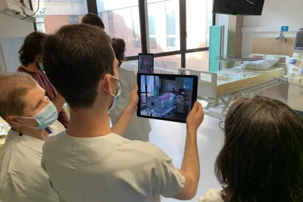La nouvelle expérience de jumeau virtuel de Dassault Systèmes permet à l’Hôpital Saint-Louis AP-HP de protéger les patients vulnérables et de sensibiliser le personnel de santé