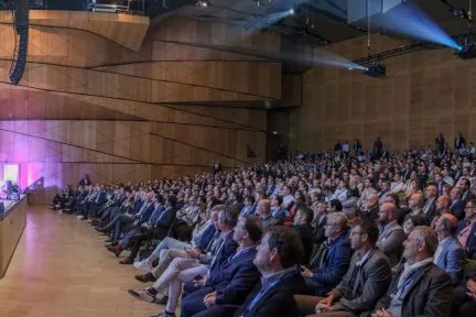 3DEXPERIENCE Conference von Dassault Systèmes: Zukunft neu gestalten mit KI und virtuellen Zwillingen