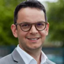 Building Tomorrow > Solution Experience Senior Manager Xavier Adam > Dassault Systèmes®